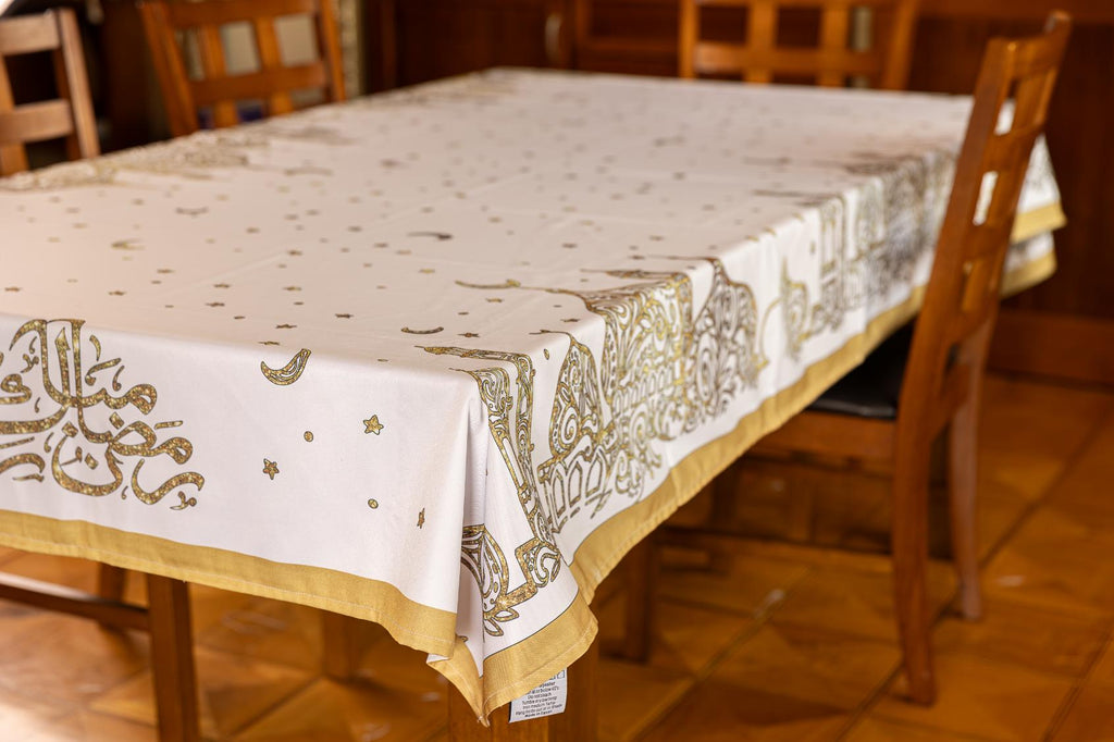 The Lailaty shimmery table cover (M)