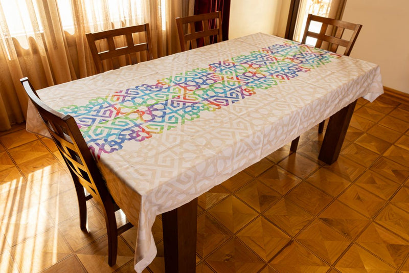 The Vibrant Islamic Art table cover (M)