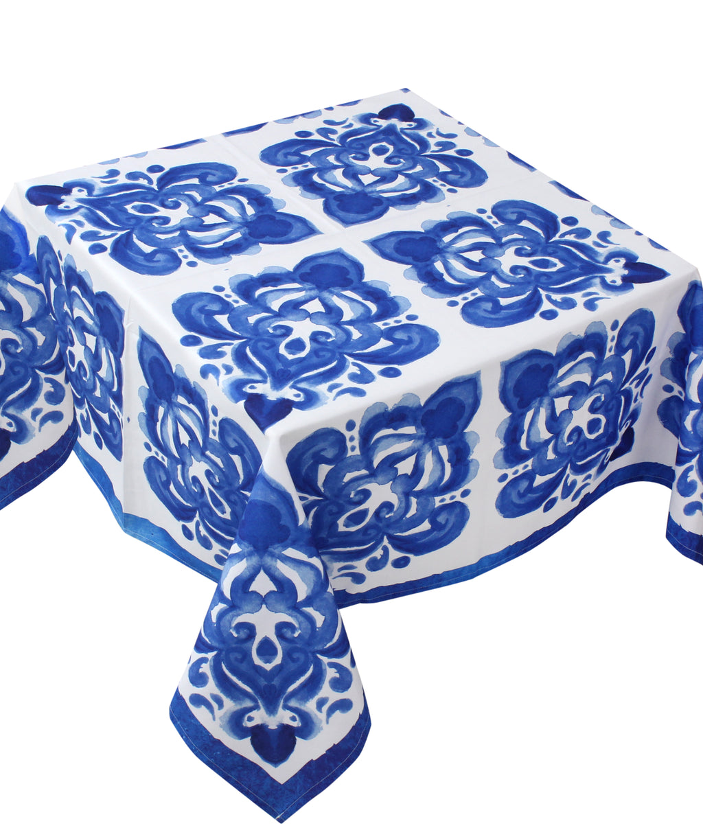 The Bleu Blanc squared table cover