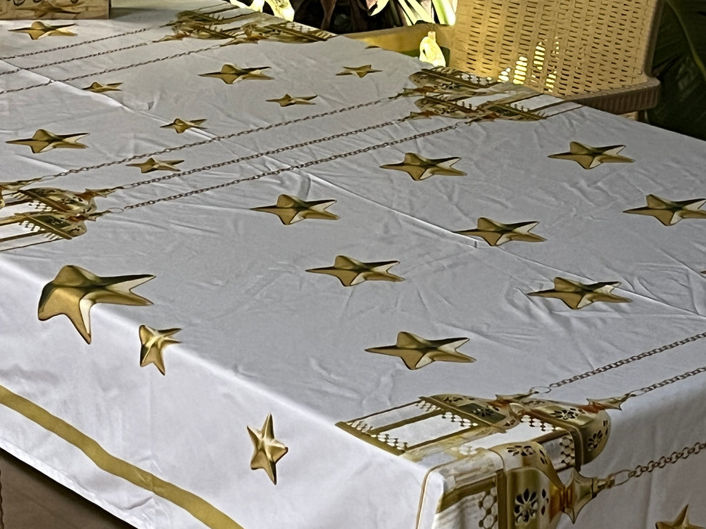 The chains and lanterns table cover